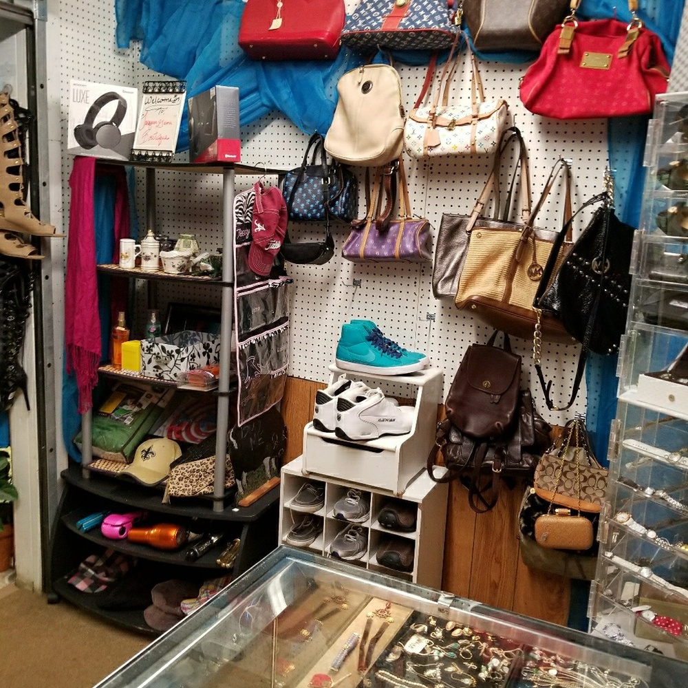 Purses & more goodies
